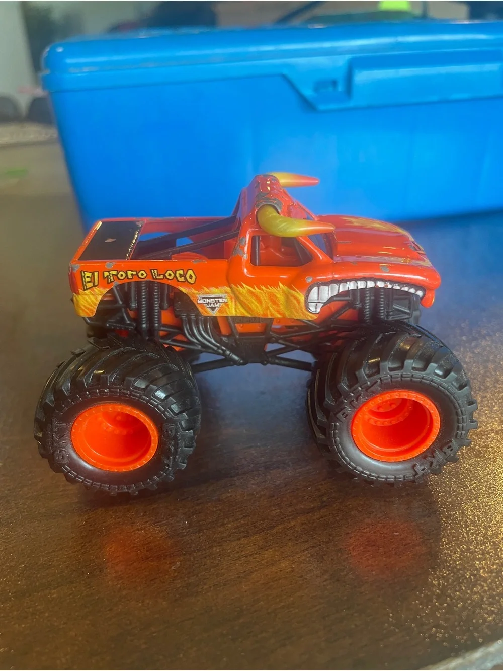 EL TORO LOCO ORANGE Spin Master BULL Monster Jam Truck 1/64